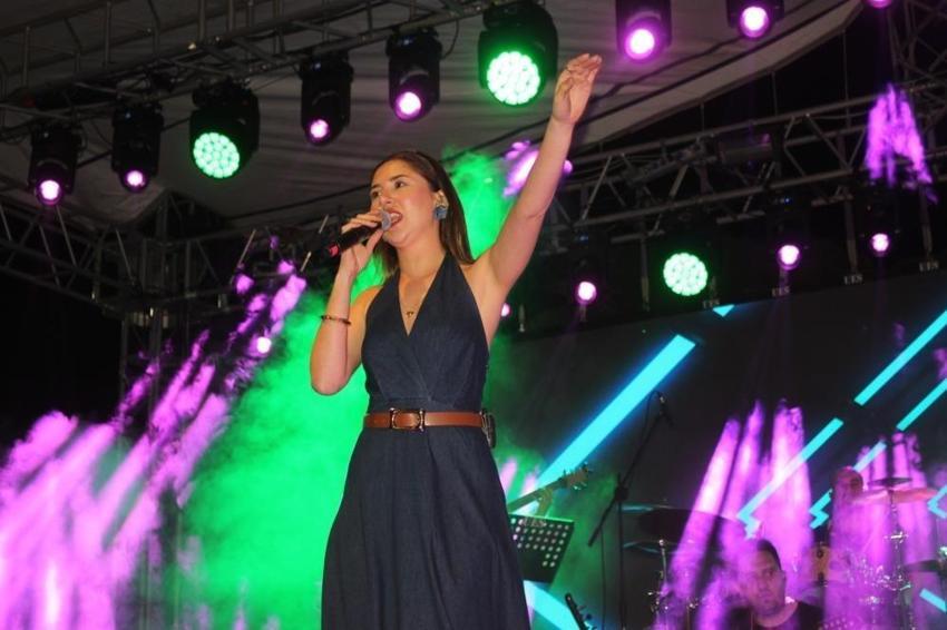 Ege'de festival coşkusu: Dans şovlarıyla başladı, konserlerin ardı arkası kesilmedi