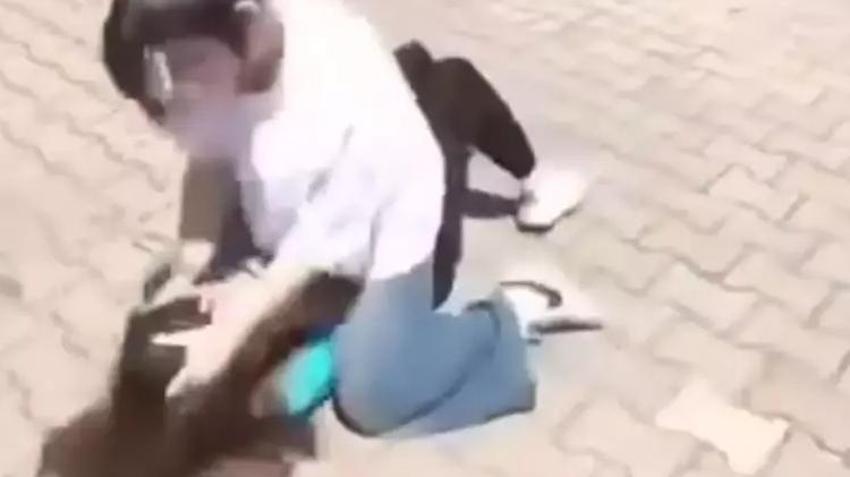 Önce Sivas sonra Bursa! 7 liseli kızın görüntülerini Türkiye konuşuyor, ailesine itiraf edince iğrençlik ortaya çıktı