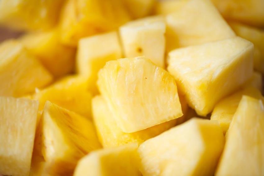 Vücudu koruyor, bağışıklık sistemini destekliyor, doku büyümesi ve onarımını sağlıyor! Sevilen meyvenin faydaları saymakla bitmiyor