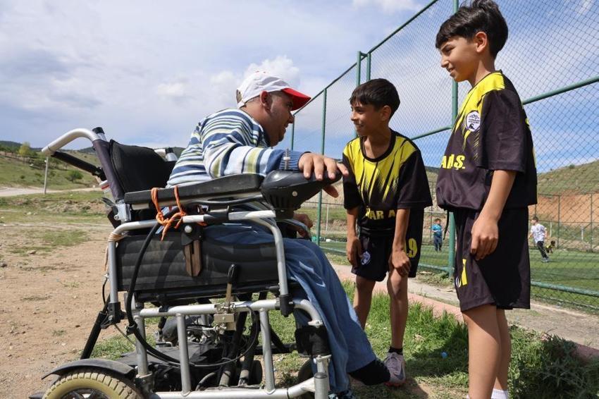 Elazığ'da bir turnuvadan daha fazlası var! İlkokullar arası büyük ilgi gördü