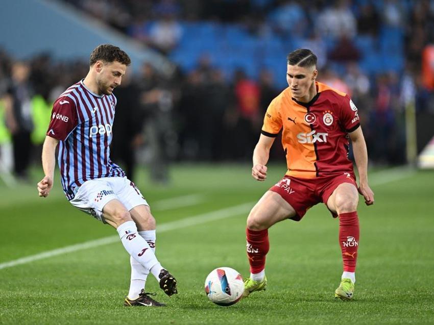 Trabzonspor Galatasaray maçında Aslan 3 puanı 2 golle aldı