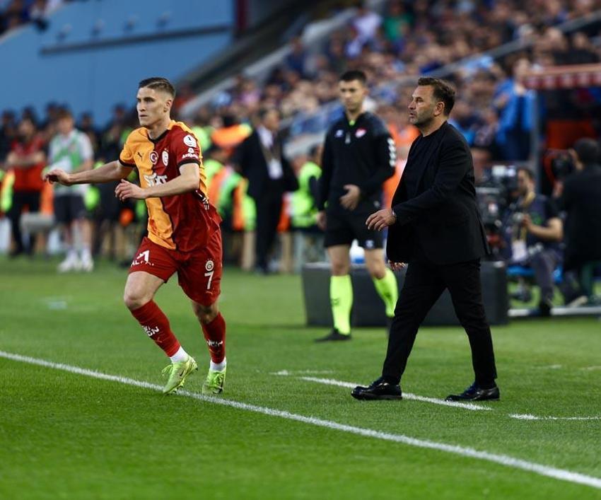 Trabzonspor Galatasaray maçında Aslan 3 puanı 2 golle aldı