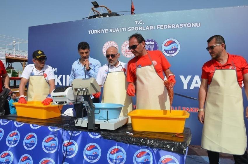  Zıpkınla Balık Avı Kulüpler Arası Türkiye Şampiyonası Didim'de yapıldı
