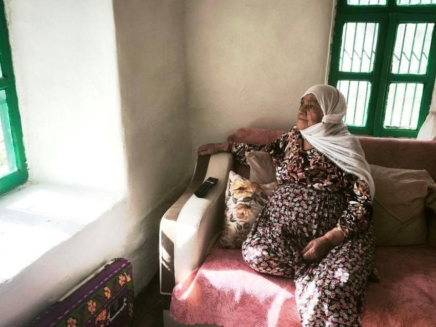 Tarlasına parça parça 20 kilo düştü! Anneler Günü hediyesi gökten indi