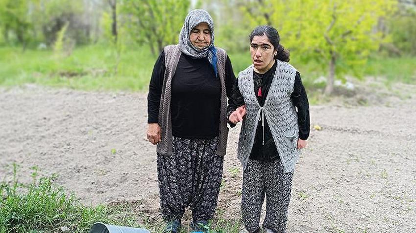 Kayserili fedakar anne, ömrünün yarısını engelli kızına bakmakla geçirdi! 'Başka kimsemiz yok, bir Tuğba'mız var bizim!