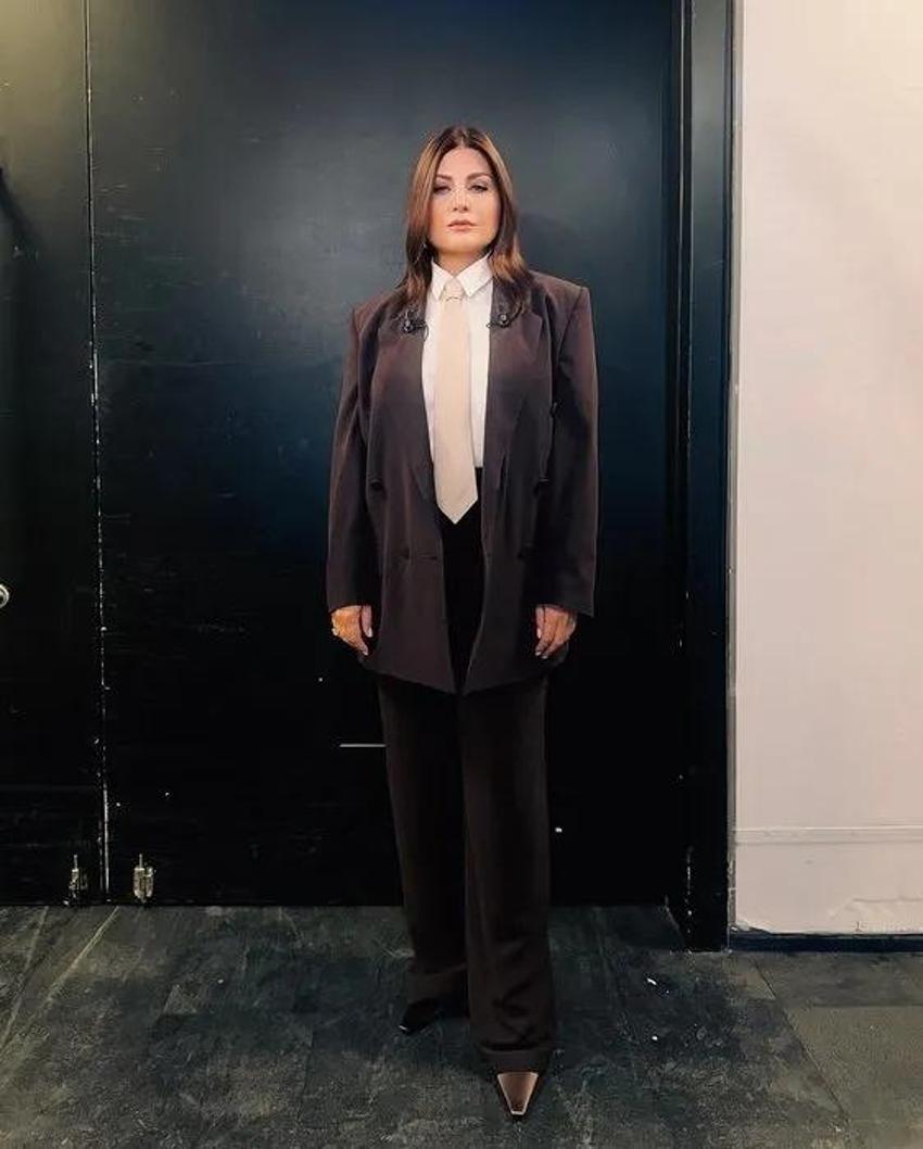 Sibel Can'ın gelinleriyle verdiği poz olay oldu!