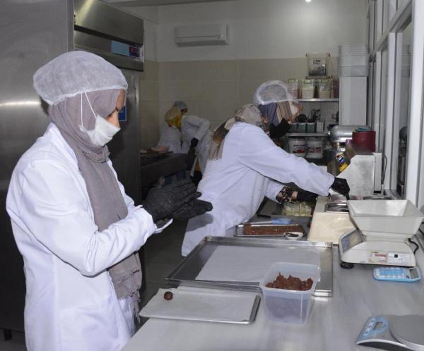 Hiç bilmediği mesleğe girdi, günde 50 kilo satarak fabrikasını kurdu! Şehirde bir tek o var