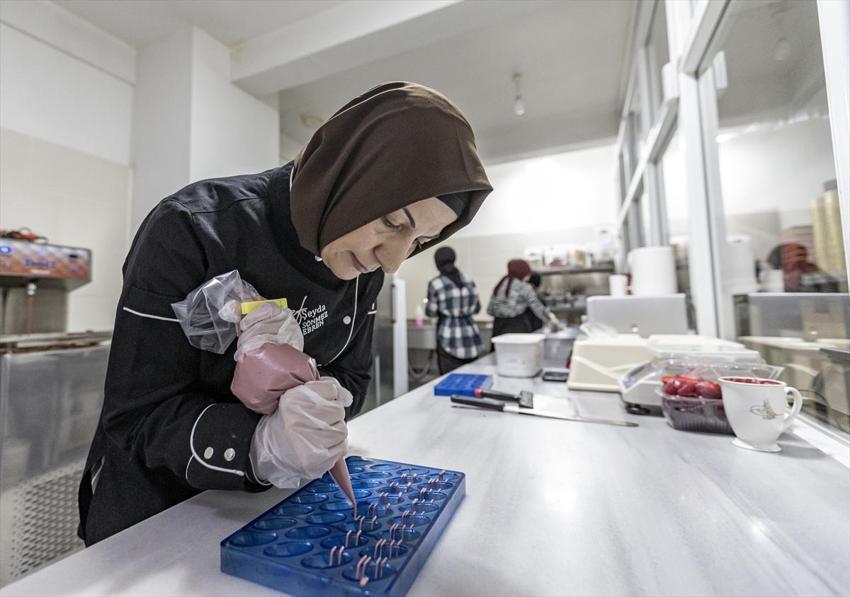 Hiç bilmediği mesleğe girdi, günde 50 kilo satarak fabrikasını kurdu! Şehirde bir tek o var