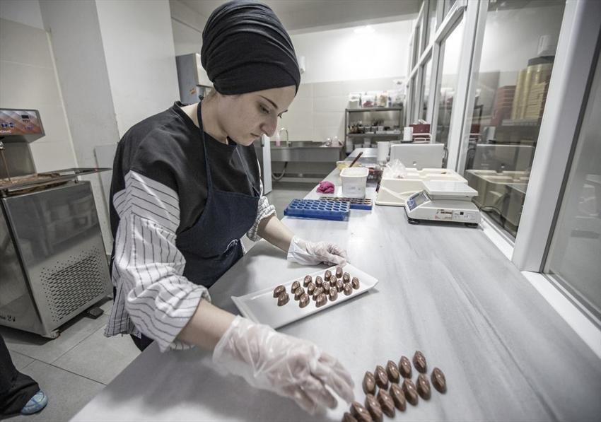 Hiç bilmediği mesleğe girdi, günde 50 kilo satarak fabrikasını kurdu! Şehirde bir tek o var