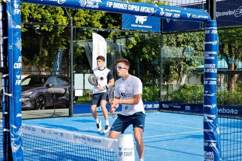 Antalya uluslararası buluşma yeri oldu! 27 ülkeden 72 takım katıldı