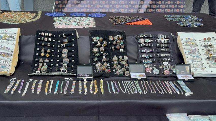 Her biri servet değerinde!  İstanbul’da pırlanta kaçakçılarına büyük darbe