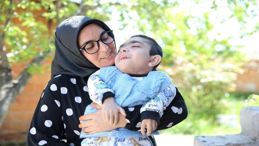 Hastalık onu durdurmadı, bu işle altın madeni bulmuş gibi oldu! Paylaşır paylaşmaz satın alıyorlar