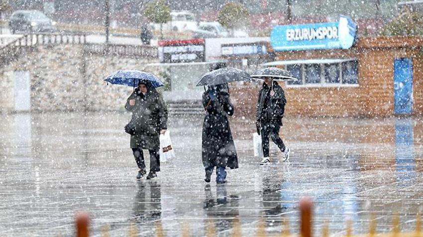 Mayıs son sürprizini yaptı! Lapa lapa kar yağışı başladı, her yer beyaza büründü, onlarca kent kar altında....