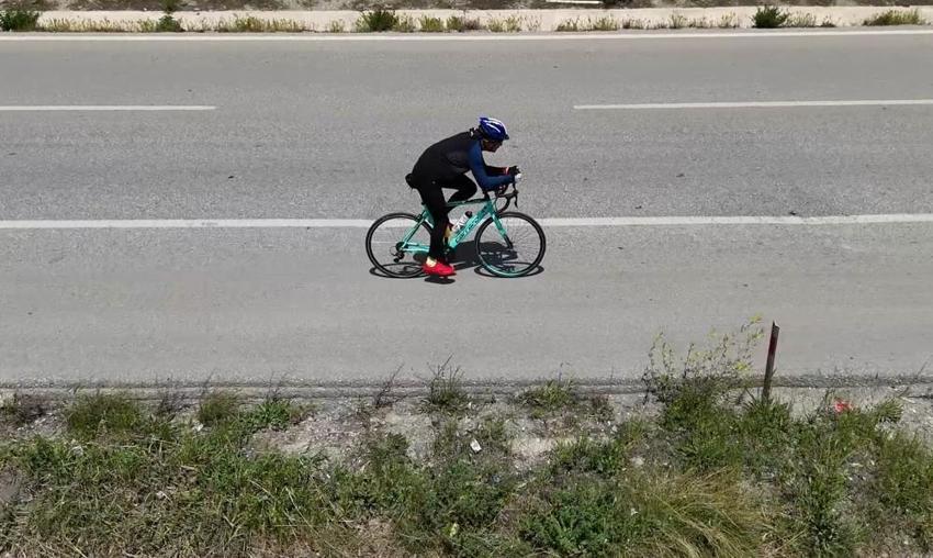 19 Mayıs için pedal çeviriyor! Çanakkale Şehitliği'nden aldığı toprağı Samsun'a bisikletle getiriyor