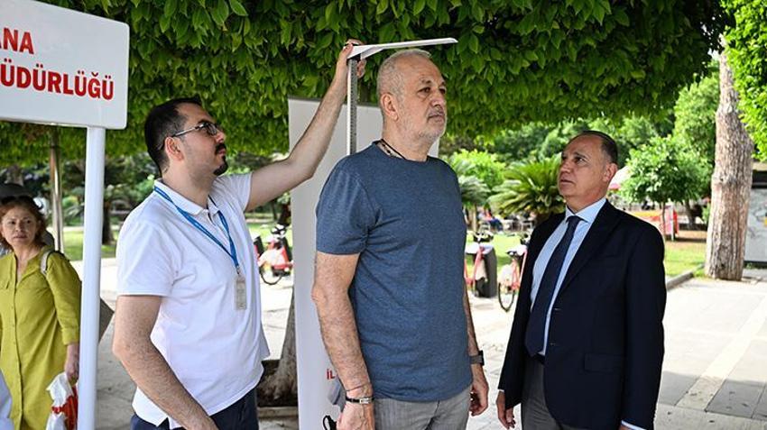 Adana'da "İdeal Kilonu Öğren, Sağlıklı Yaşa" kampanyası sürüyor