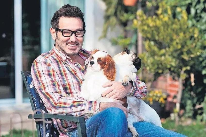 Sahnede fenalaşmıştı! 52 yaşındaki şarkıcı Metin Aralot'ın ölüm nedeni belli oldu