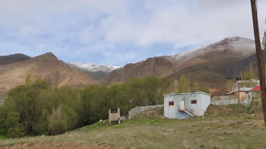 3 şehir Mayıs ayında kar altında kaldı! Aniden lapa lapa bastırdı