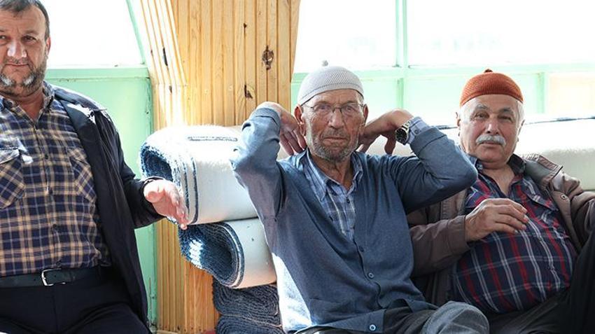 Burdur'da Türkiye'nin ilk köy üniversitesi kuruldu! Akademisyen ve öğrenciler kırsala indi, 2 ayda 600 köylüye eğitim verildi
