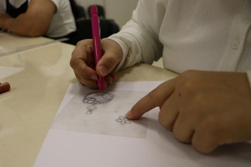 Hazine kolye, küpe ve broşta yaşayacak! Kahramanmaraş'ta çalışmaya başladı