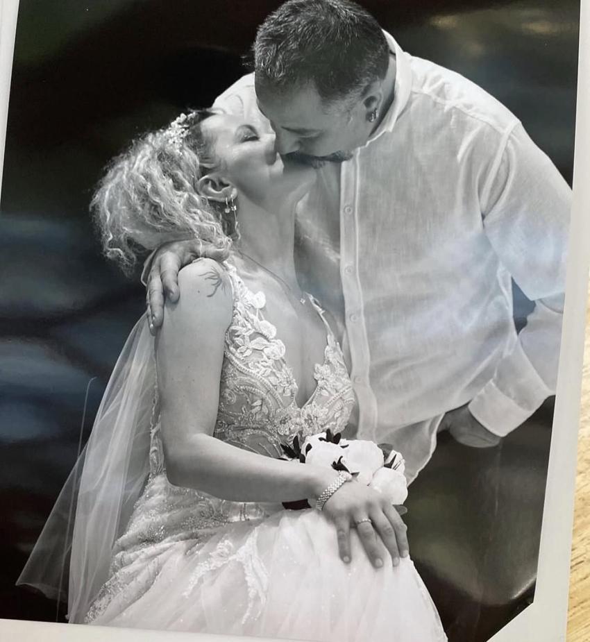 Yıldız Asyalı üçüncü kez nikah masasına oturdu! İş insanı Mustafa Semih Demirci ile evlendi