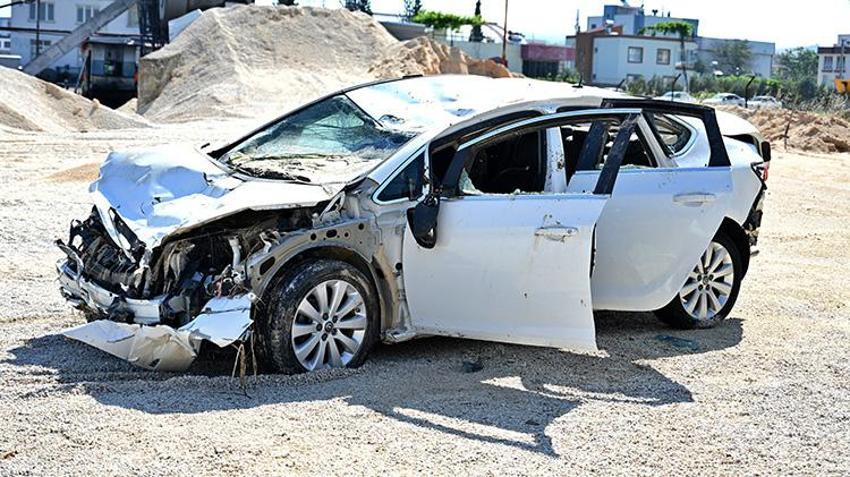 Osmaniye'de dere yatağı taştı! Araçlar hurdaya döndü, kurtarma çalışmaları sürüyor