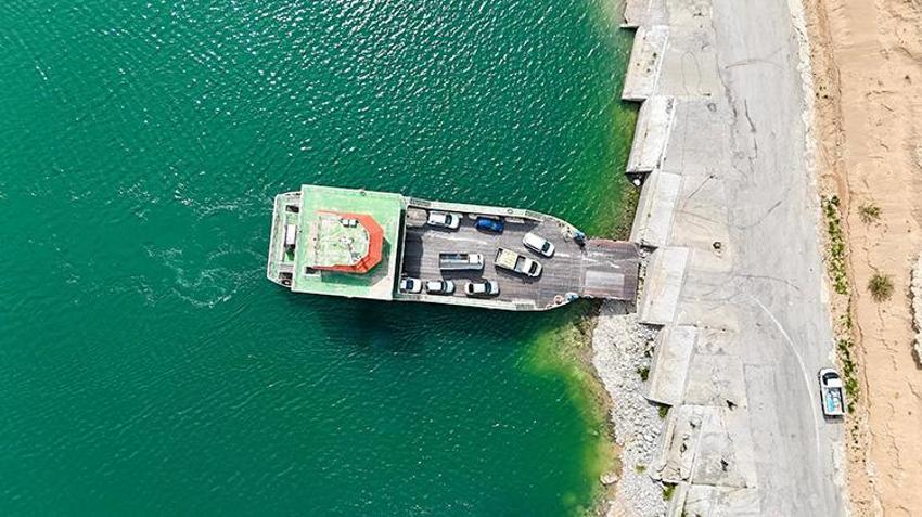 Bir şehir onun başarı hikayesini konuşuyor: Hayata sıfırdan başladı, hizmetliyken kaptan oldu! 30 yıldır iki kent arasında mekik dokuyor