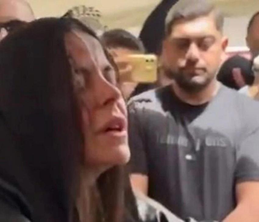 Simge Sağın'ın acı günü! Ablasını son yolculuğuna uğurladı: Gözyaşlarına hakim olamadı