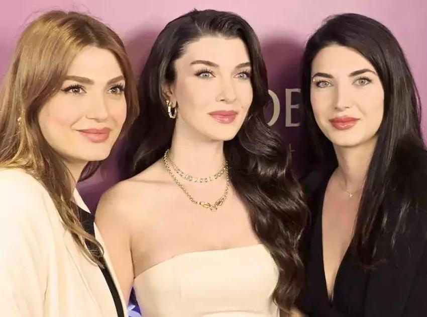 Benzerlikleri dikkat çekti! Aslıhan Güner lansmana kız kardeşleriyle geldi: 'Üçüz gibiyiz'