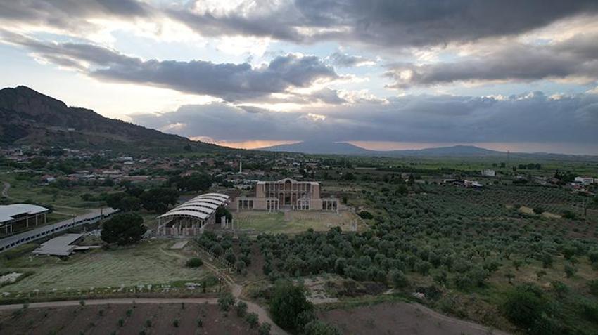 Sardes Antik Kenti'nde gece müzeciliği deneyimi başlıyor