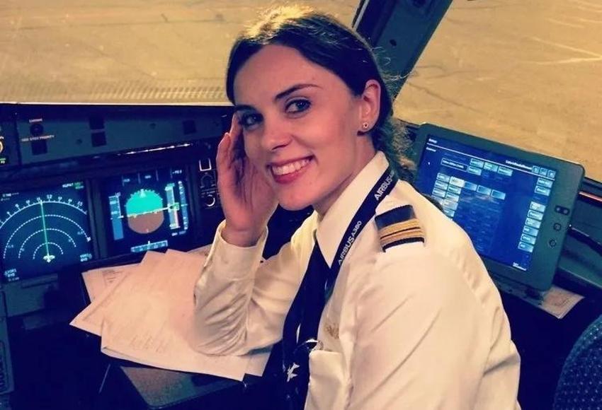 Dünyanın en büyük yolcu uçağını kullanan ilk Türk kadın pilot oldu! Tek mesaj gönderdi
