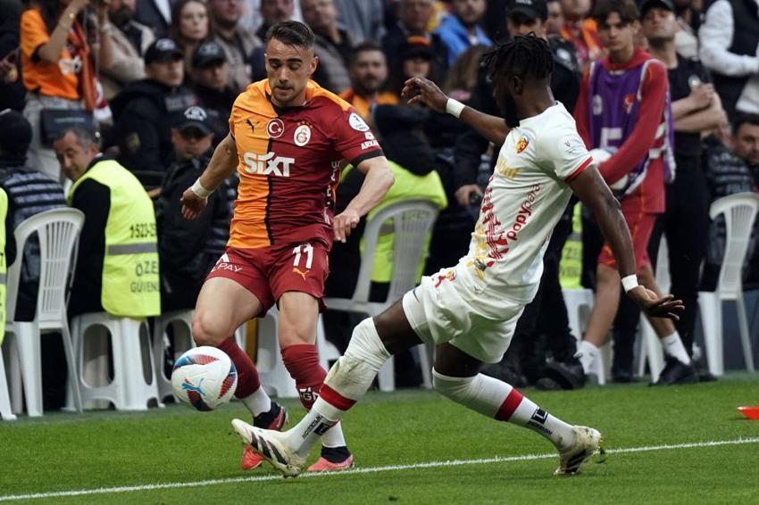 Süper Lig'de 25. kez şampiyon Galatasaray! 5. yıldızı taktı, taraftarlar sokağa döküldü