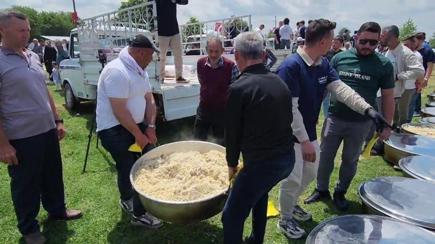 80 yıldır sürüyor! Her yıl 47 koyun 2 dana kesiliyor: Bursa'da gelenek bir araya getirdi
