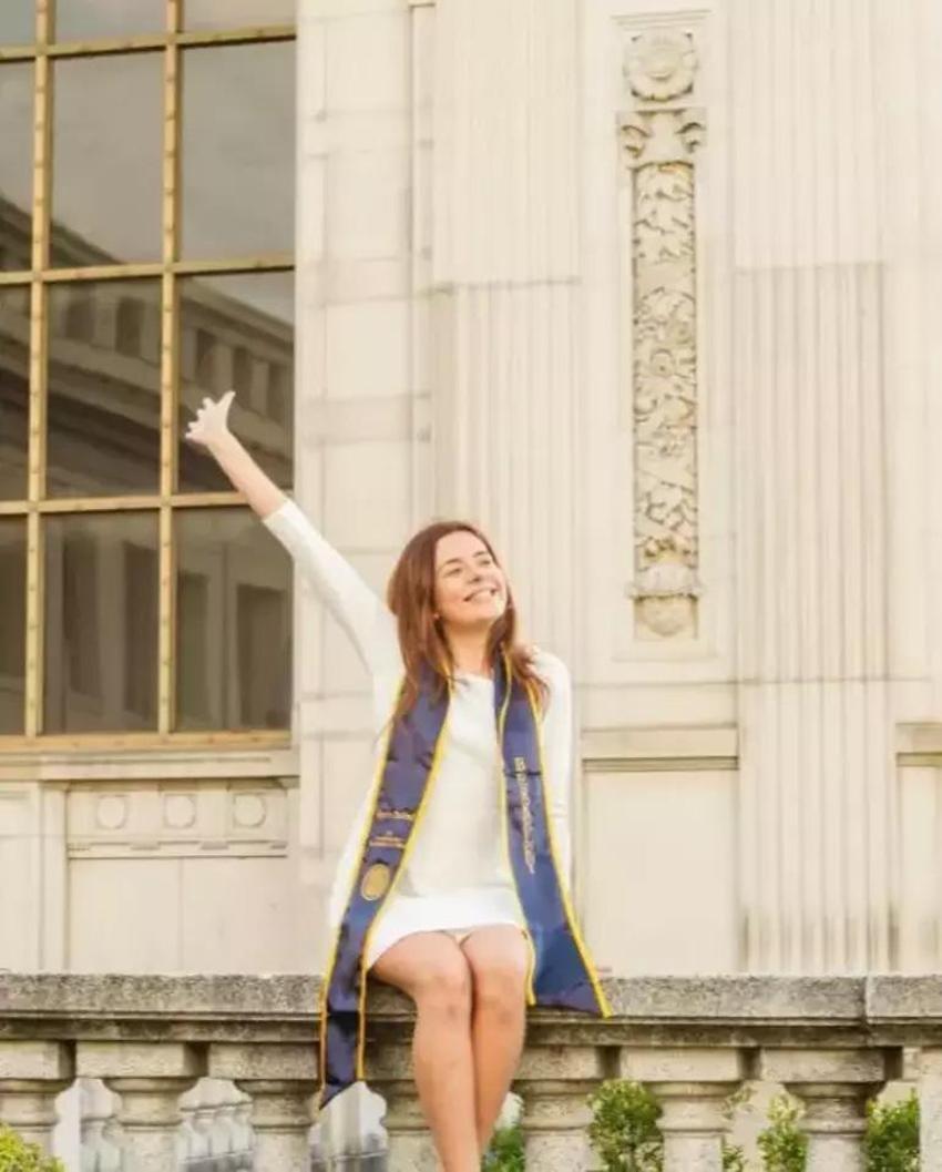 Ünlü oyuncunun mutlu günü... Kızım UC Berkeley’den mezun oldu!