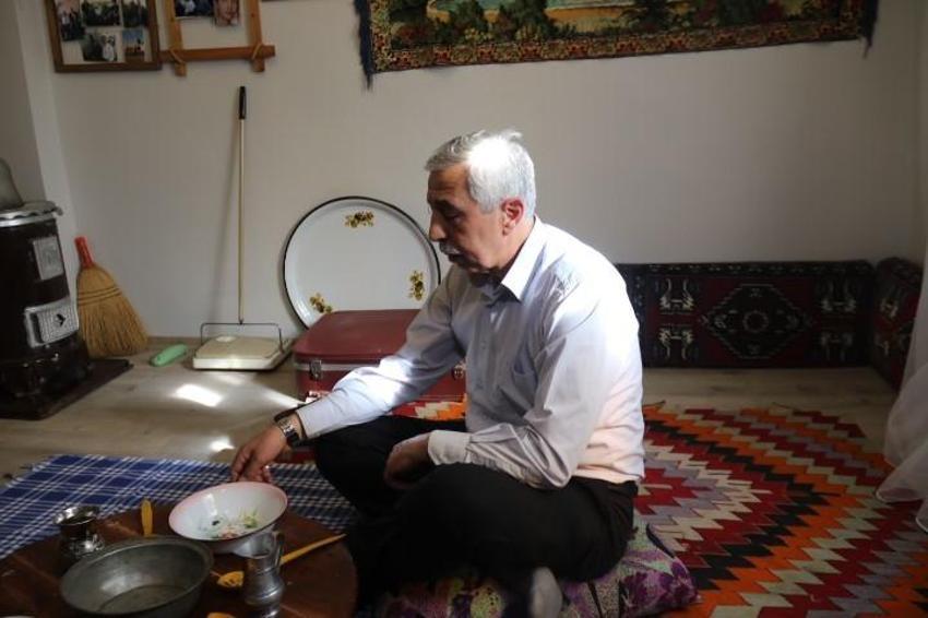 Aylık 20.000 TL'den vazgeçti, herkese ücretsiz yaptı! Yıllardır tek bir amacı var