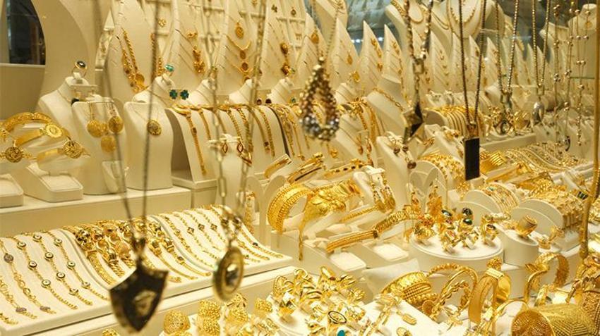 Altın yeniden alevlendi! Alım fırsatı geride kaldı, uzmanlar yeni rakam verdi: Bu seviye her an görülebilir