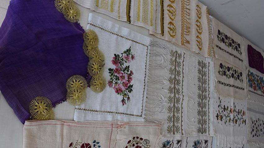 Hobi olarak başladı, kültürel mirasçısı oldu! Unutulmaya yüz tutulan nakış işlemelerini geleceğe taşıyor