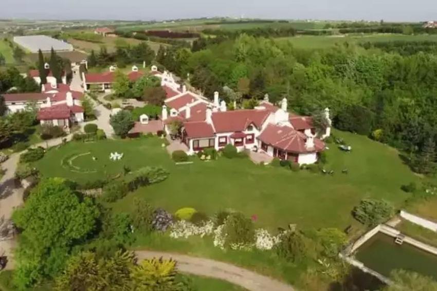 Fiyatı dudak uçuklattı: Aşk- ı Memnu'nun 23 odalı villası satışa çıktı!