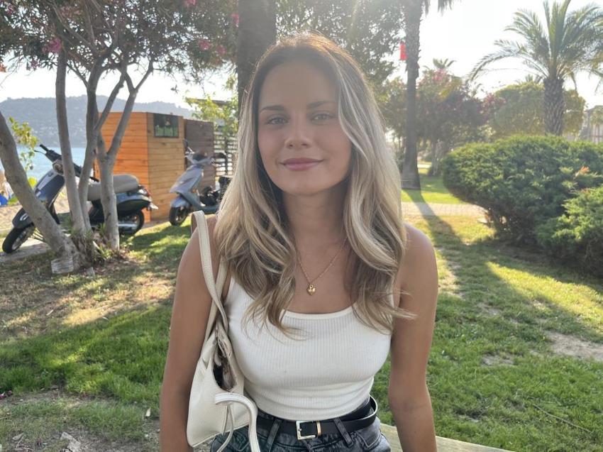 İsveç'ten tek yön bilet aldı, Alanya'da hayatı değişti! Köylü güzeli Nicole Türkiye elçisi oldu