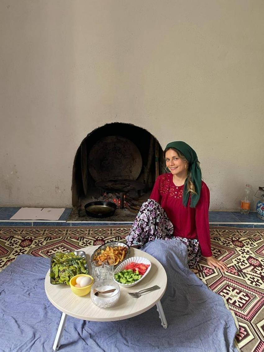 İsveç'ten tek yön bilet aldı, Alanya'da hayatı değişti! Köylü güzeli Nicole Türkiye elçisi oldu