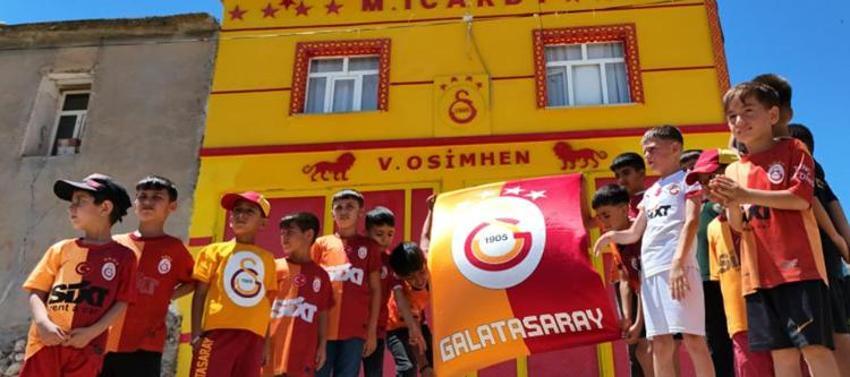  Diyarbakır'da şampiyonluk coşkusu bitmiyor! Evini sarı-kırmızıya boyadı 