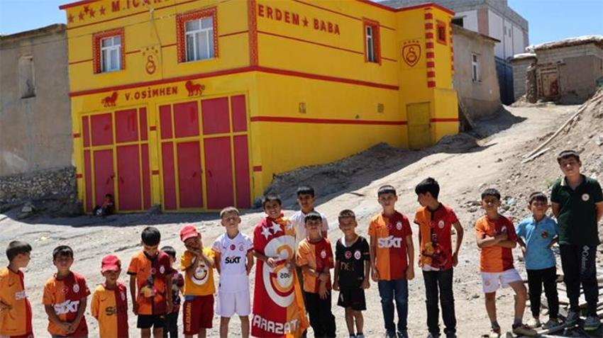  Diyarbakır'da şampiyonluk coşkusu bitmiyor! Evini sarı-kırmızıya boyadı 