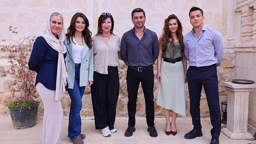 Uzak Şehir’den nefis kokular yükseliyor! Uzak Şehir oyuncuları Mardin lezzetlerine doyamıyor!