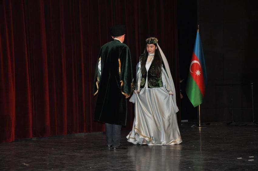 Azerbaycan kültürü Kars'a taşındı! Yüzlerce kişi akın etti
