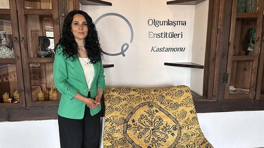 Böylesi daha önce görülmedi! Asırlık yorganda ortaya çıktı: Türünün ilk ve nadir örneği