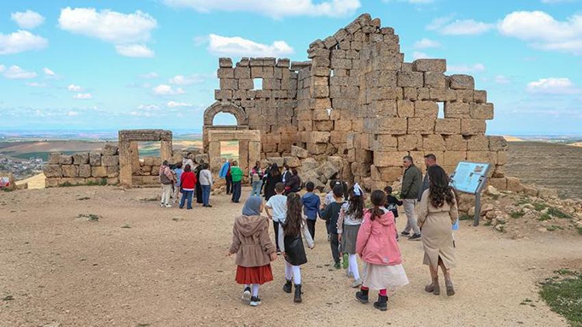 Diyarbakır'ı onlara sorun! İkinci sınıfa giden öğrenciler 'kültür elçisi' oldu