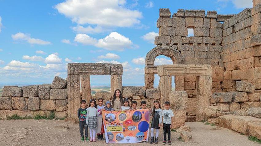 Diyarbakır'ı onlara sorun! İkinci sınıfa giden öğrenciler 'kültür elçisi' oldu