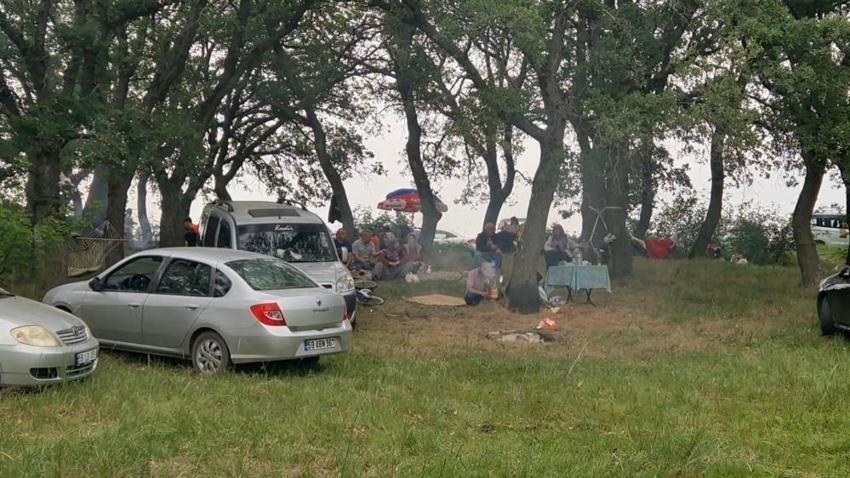 Tekirdağ'da piknik ile büyüyen gelenek! 50 yıl sonra onları şemsiye korudu