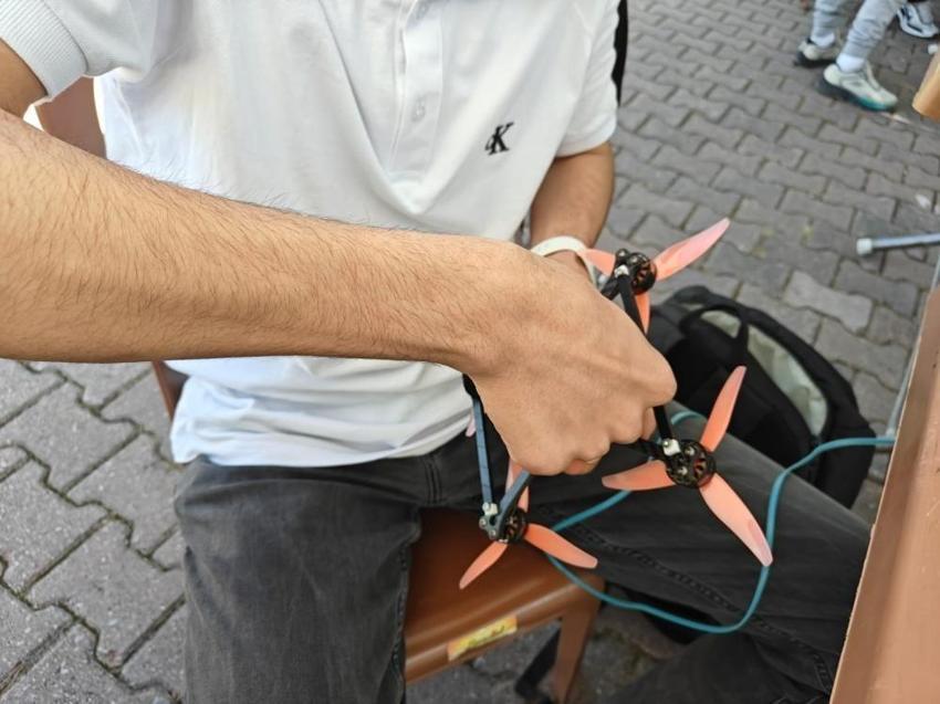 Robot yarışmasında en çok izlenen o oldu! Kayseri'de öğrenciler yerli yazılımlı İHA üretti