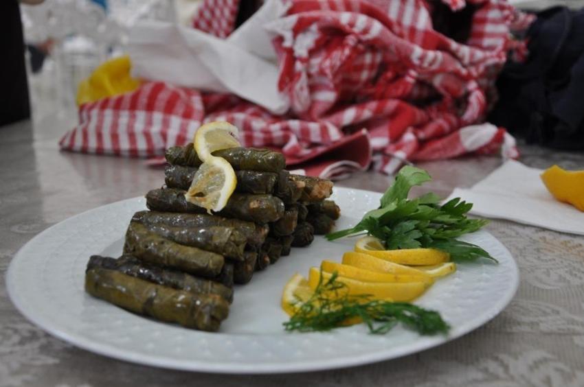 Afyon'da şefler sahneye çıktı: Ahmetpaşa'da lezzetler yarıştı