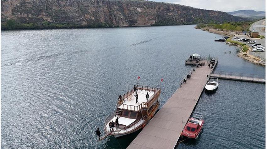 Güneydoğu'da gezilecek yerlere yeni bir rota eklendi! Yollar yapıldı, tekneler hazırlandı, kamp alanları düzenlendi; turistler akın edecek